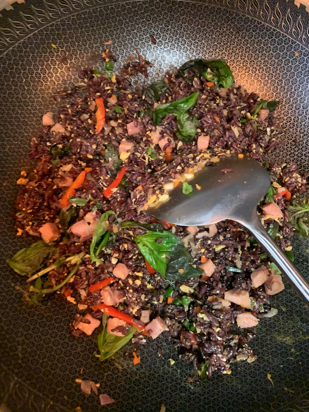 泰式九层塔香辣炒饭