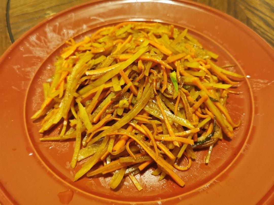 炒胡萝卜土豆丝