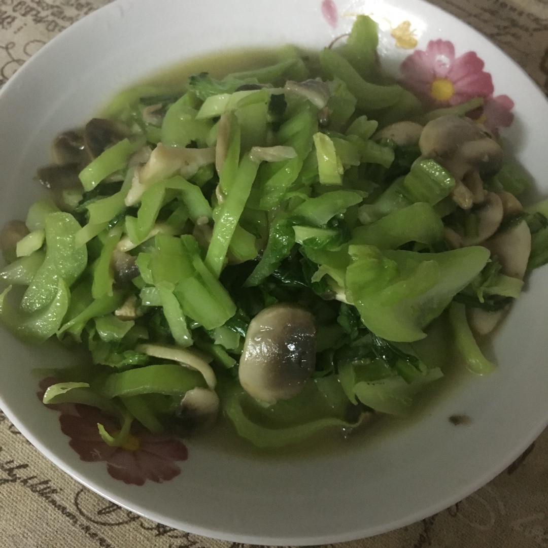 青菜炒蘑菇