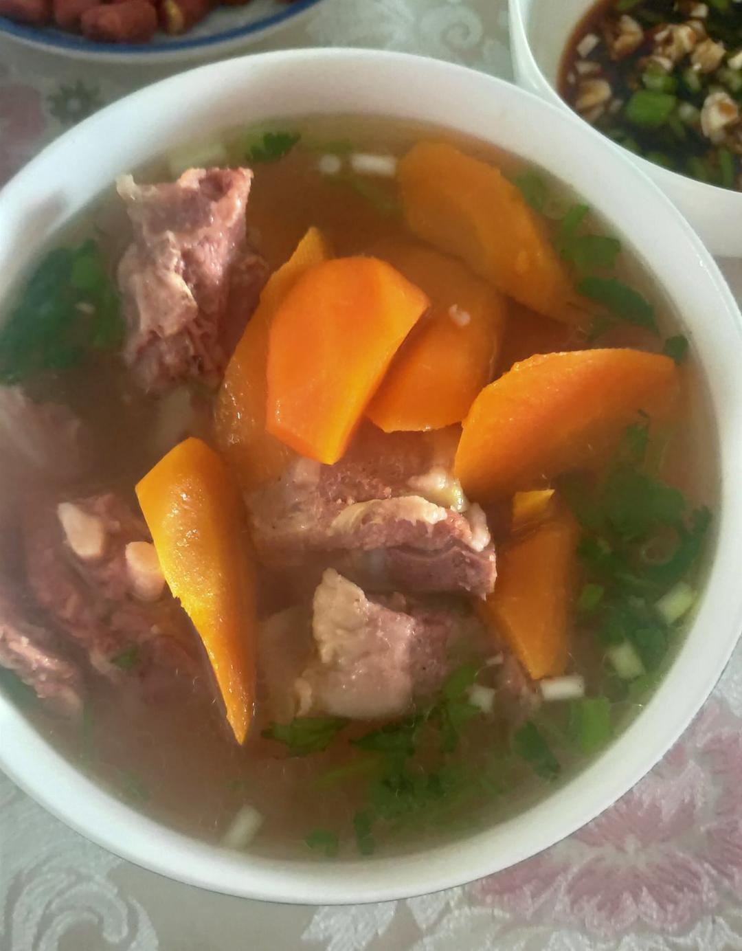 冬日暖锅胡萝卜炖羊排