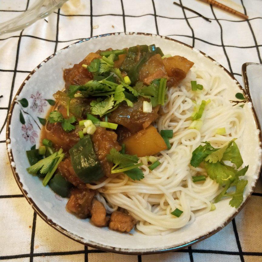 土豆茄子盖浇饭
