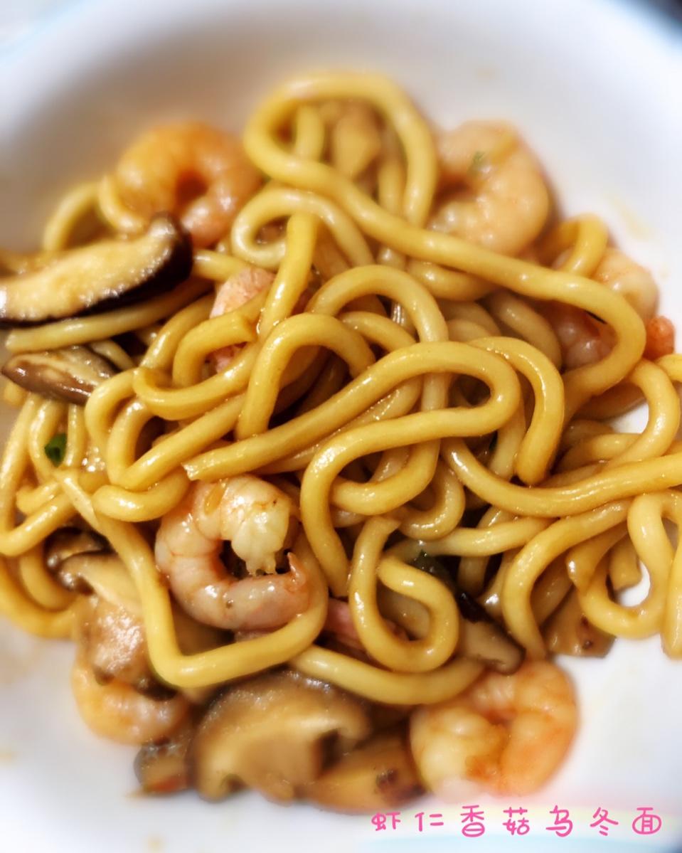 鲜虾炒乌冬