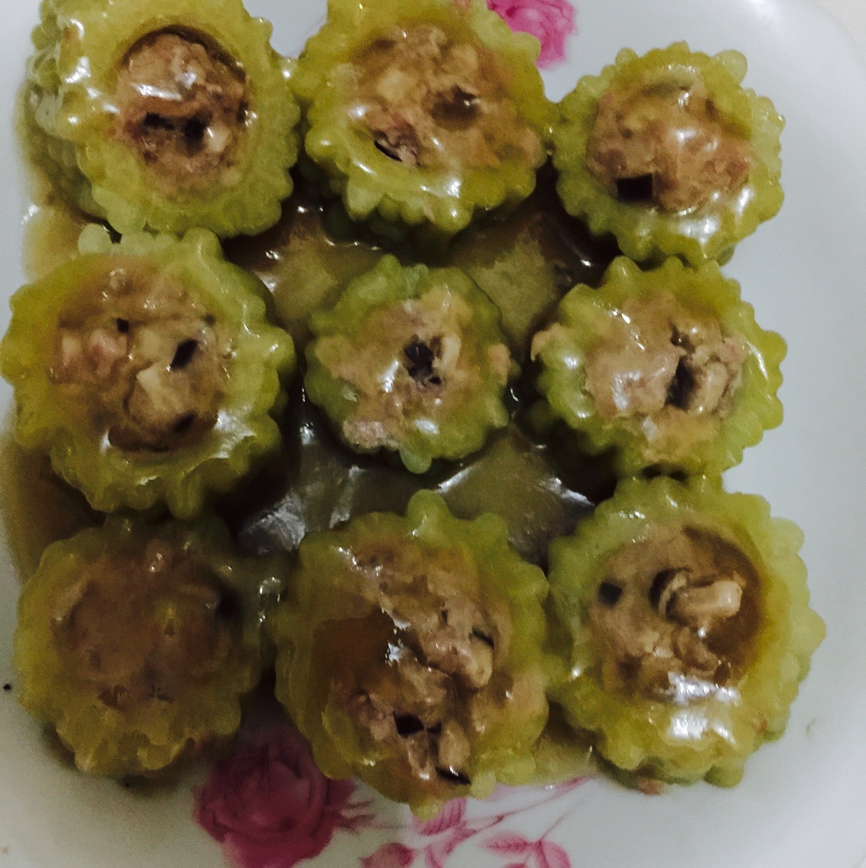 yqx努力做的苦瓜酿肉