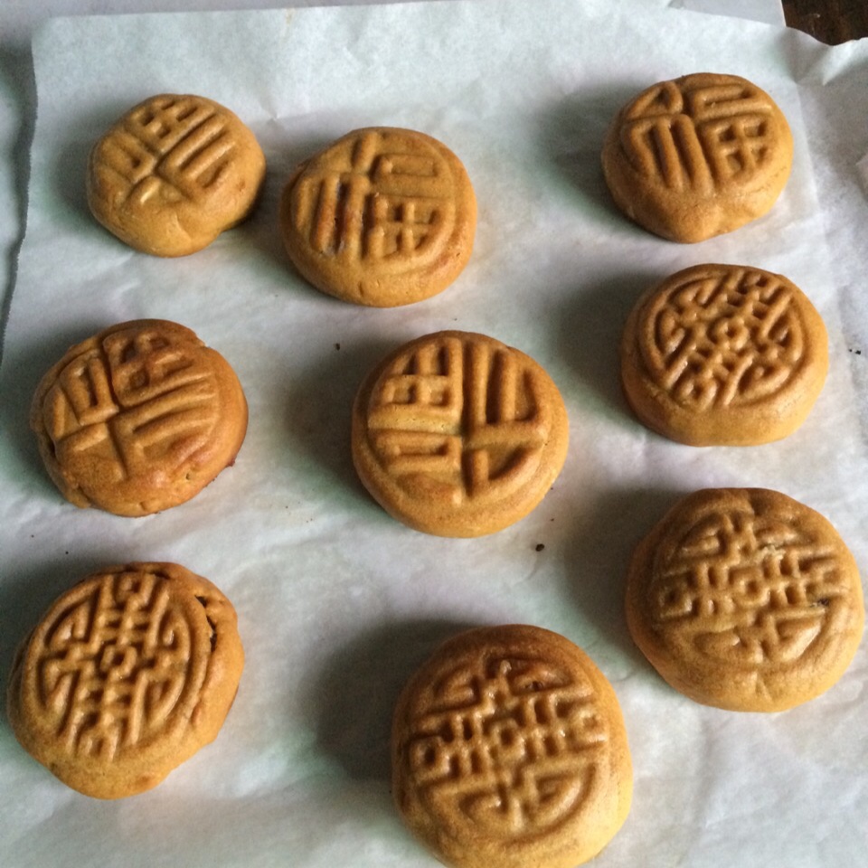 广式月饼——蛋黄莲蓉月饼