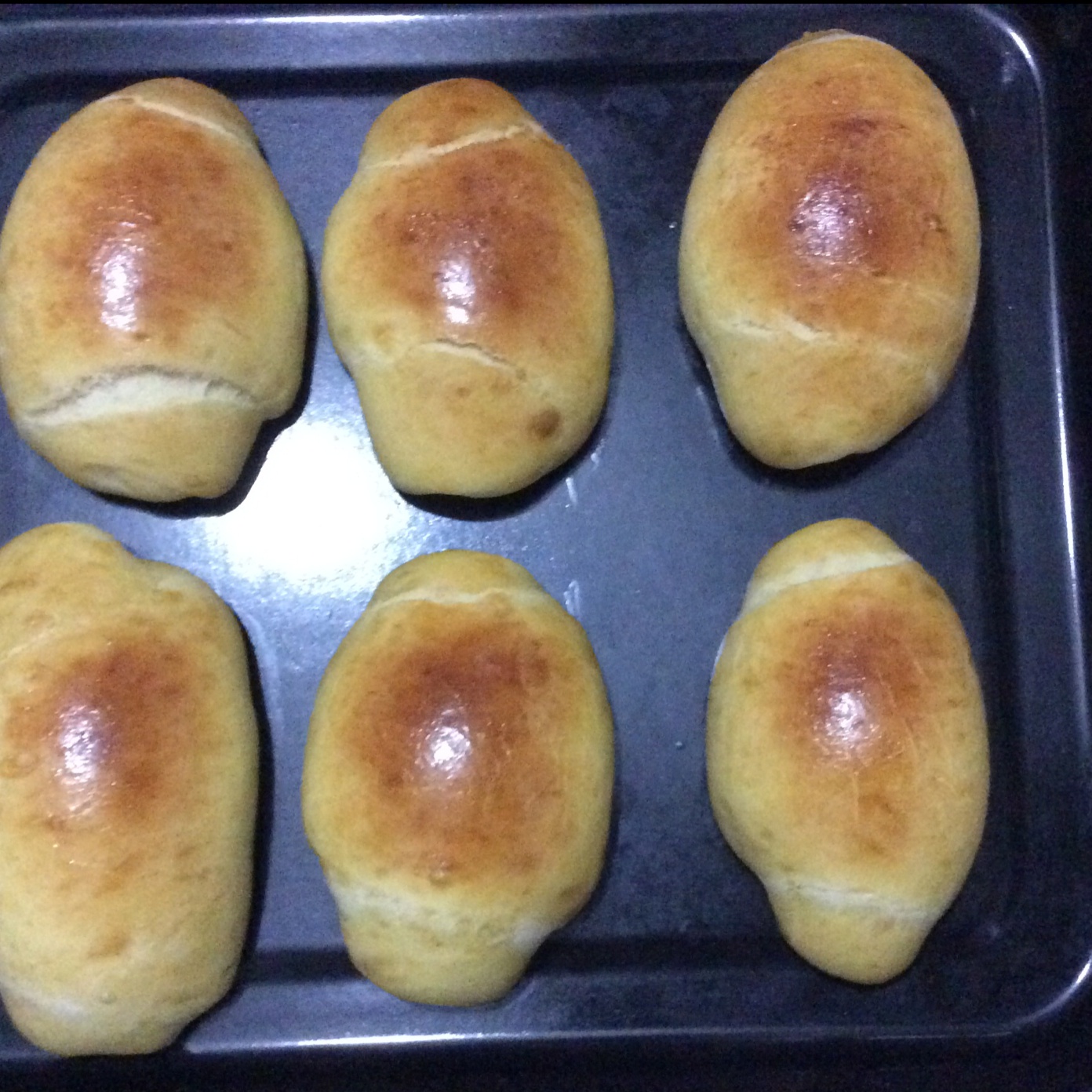 黄油面包卷