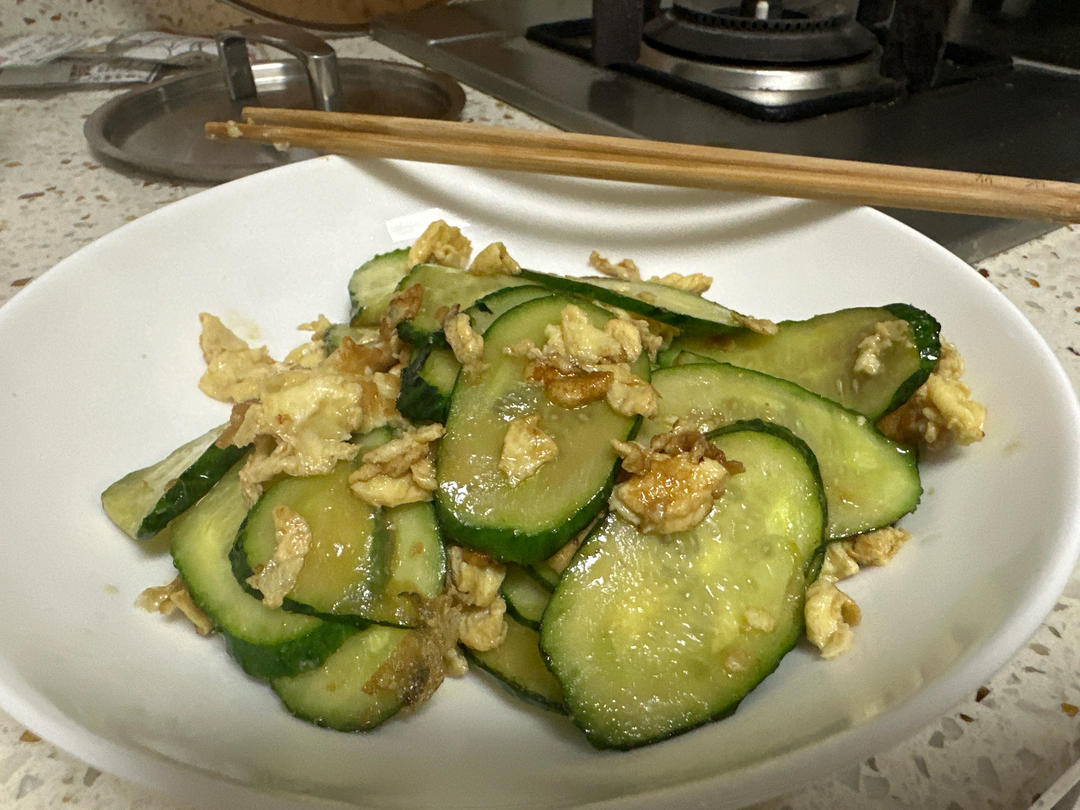 黄瓜炒鸡蛋 （青瓜炒鸡蛋）