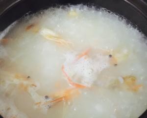 鲜虾砂锅粥（孕妇月子餐）的做法 步骤5