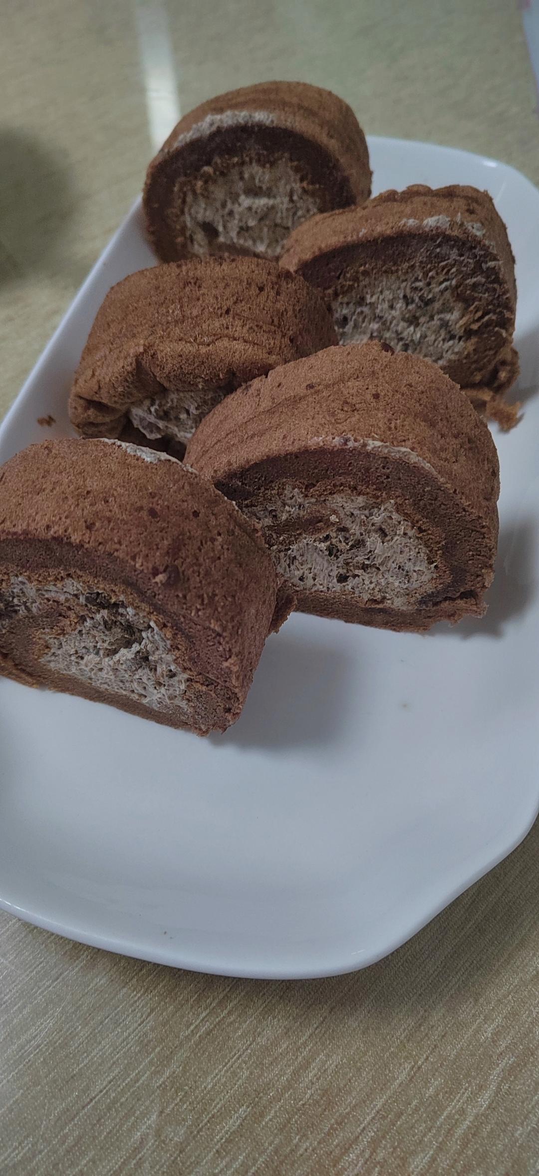 巧克力奶油蛋糕卷