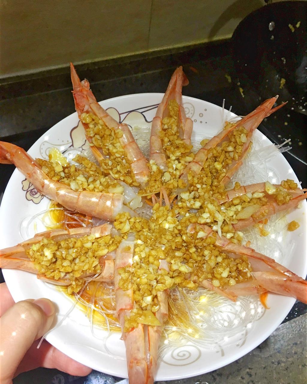 蒜蓉粉丝蒸大虾