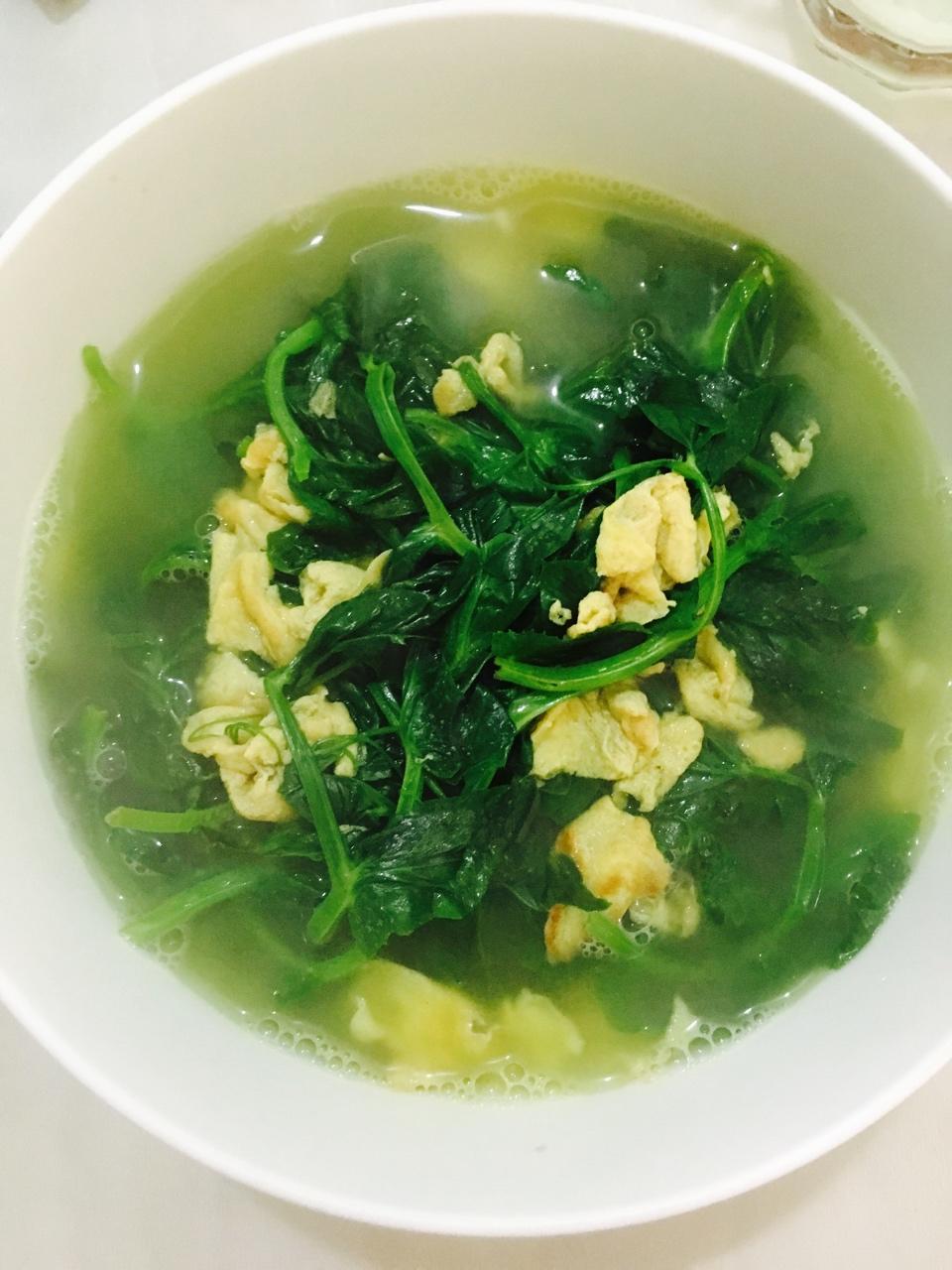 豌豆尖鸡蛋汤
