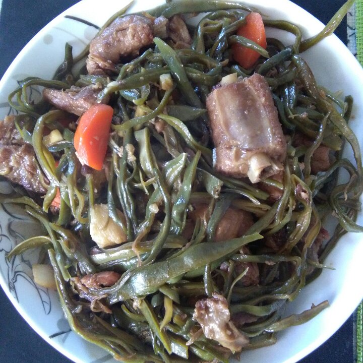 豆角干焖五花肉