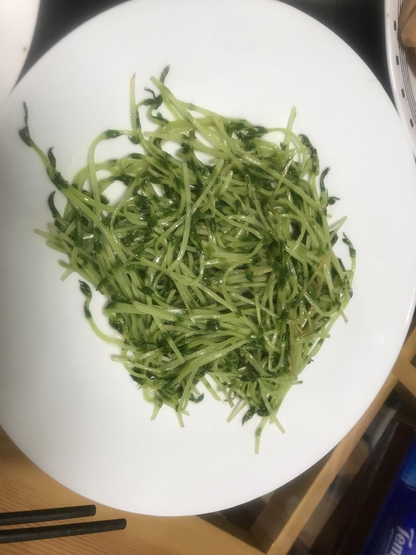 清炒豌豆苗