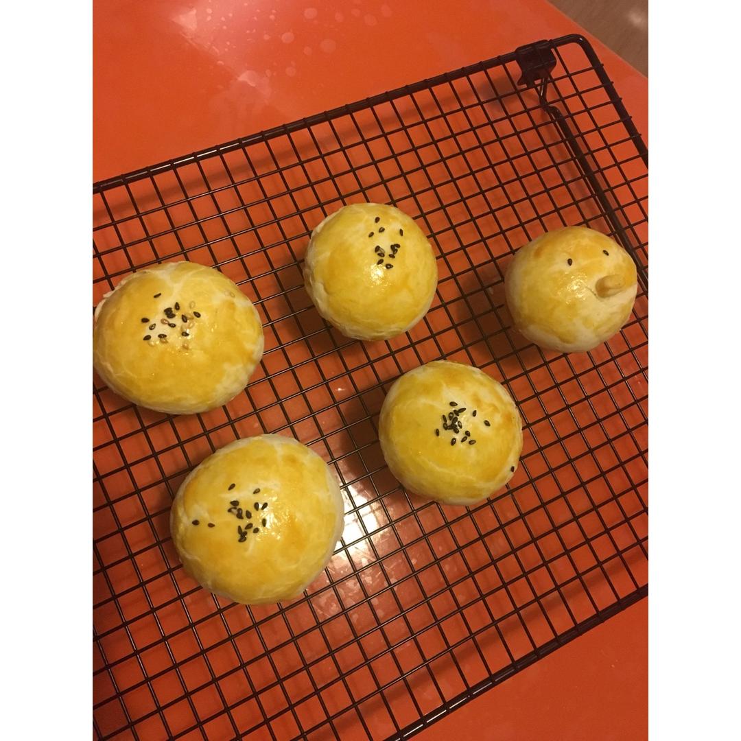 蛋黄酥