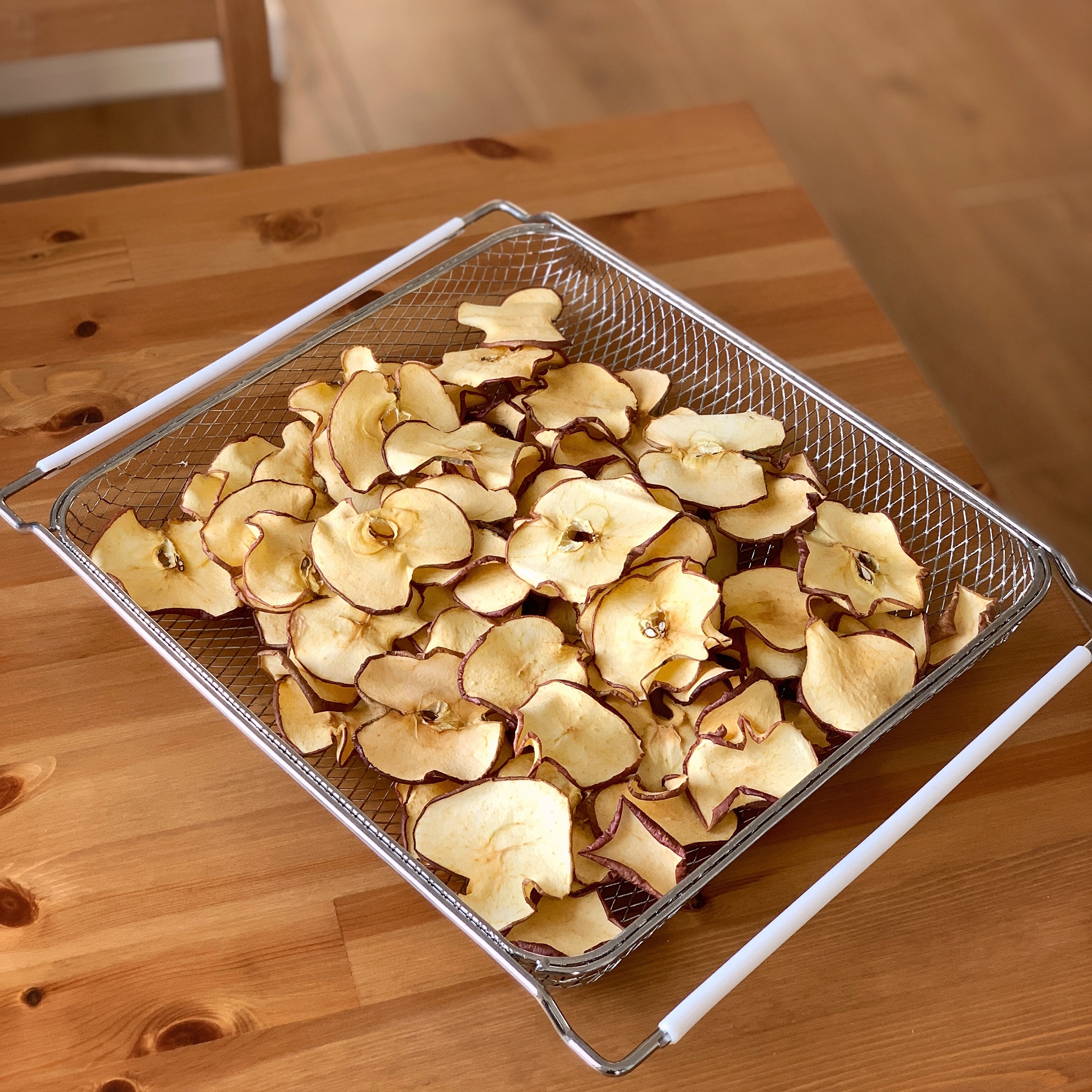 烘烤苹果片（低温烘烤 营养不流失）冬季小零食的做法