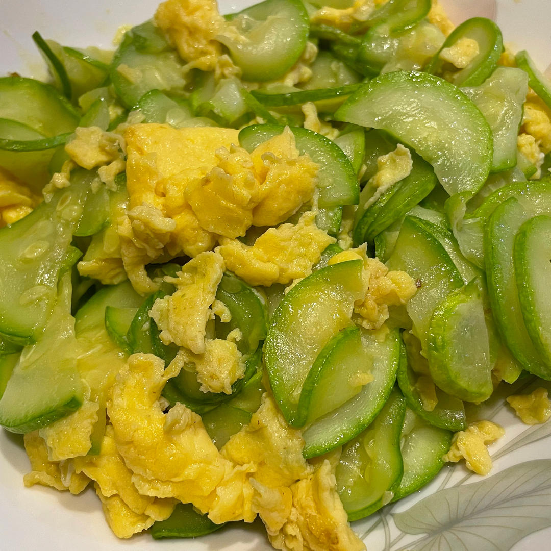 清香的西葫芦炒鸡蛋