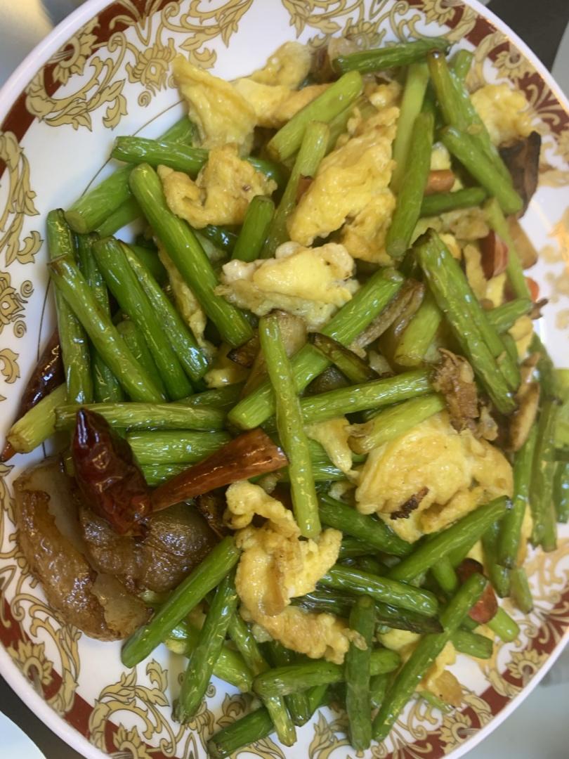 蒜薹炒鸡蛋