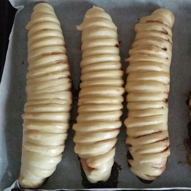 毛毛虫面包