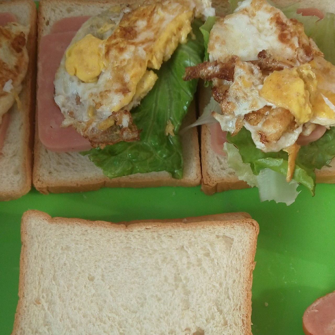 早餐－吐司培根炒蛋