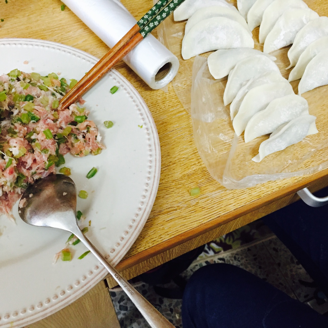 猪肉芹菜水饺