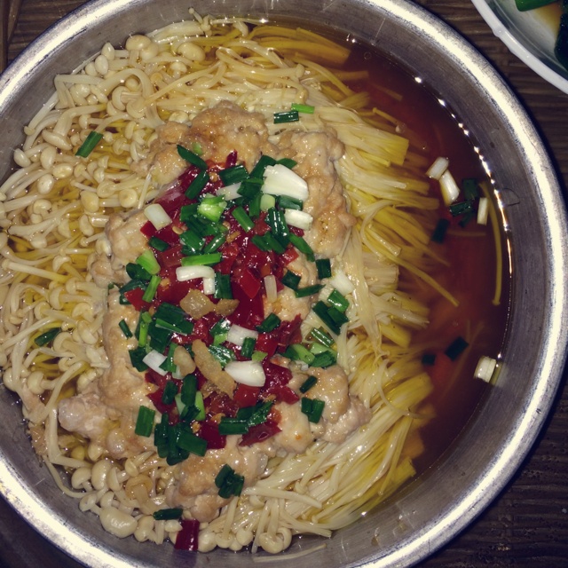 剁椒金针菇