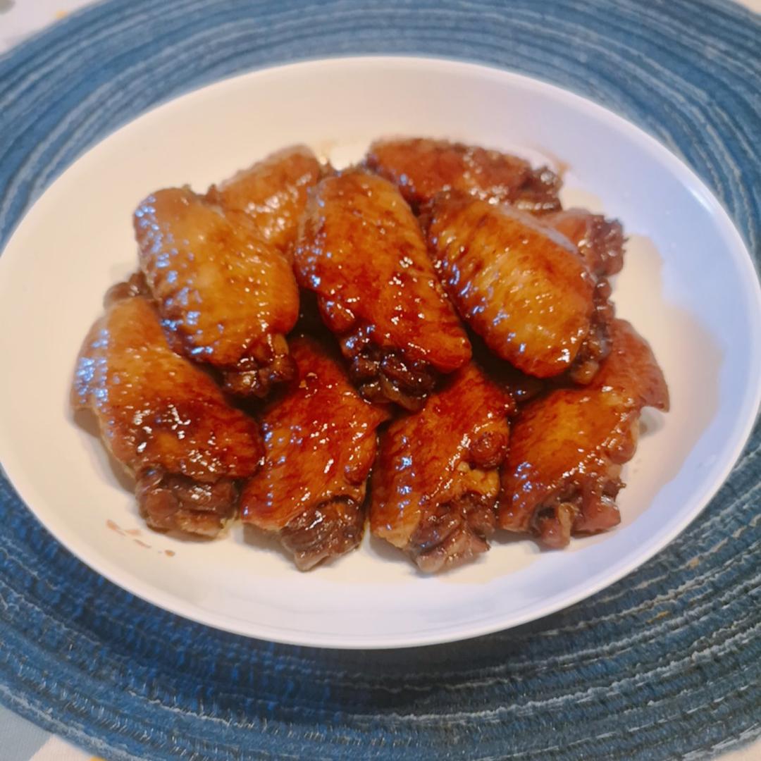 厨师长教你：“可乐鸡翅”的家常做法，味道鲜嫩可口，先收藏起来