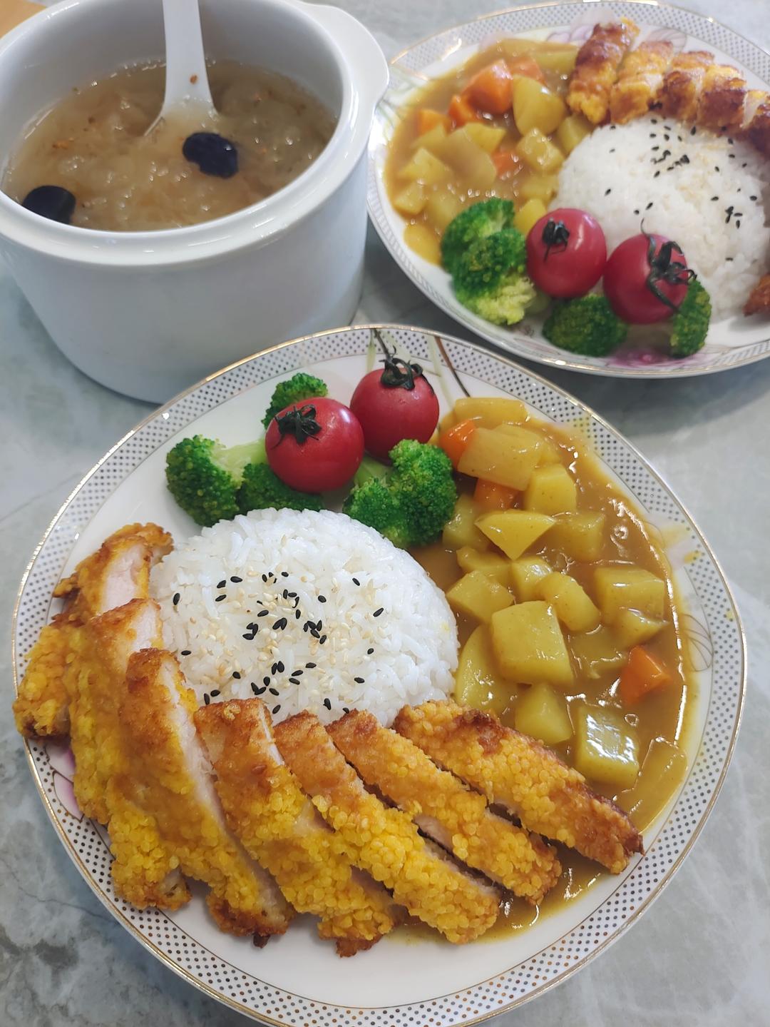 炸鸡排咖喱饭