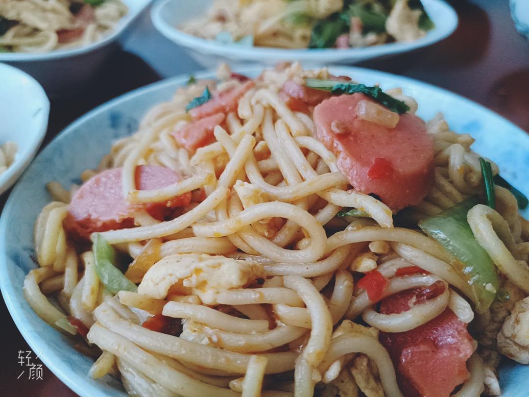 🍜最简单最好吃的家常炒面