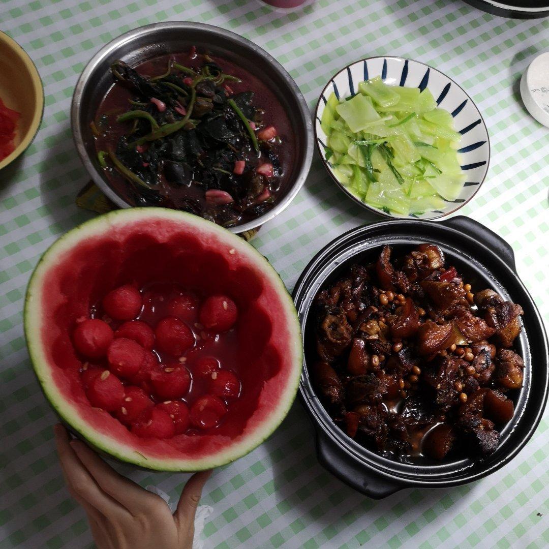 流口水的黄豆炖猪蹄