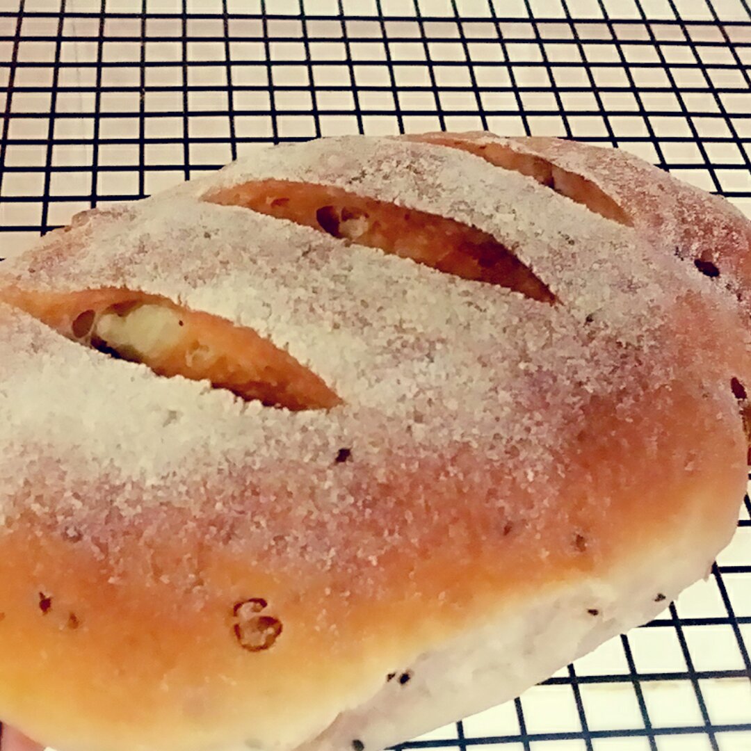 核桃红枣软欧包