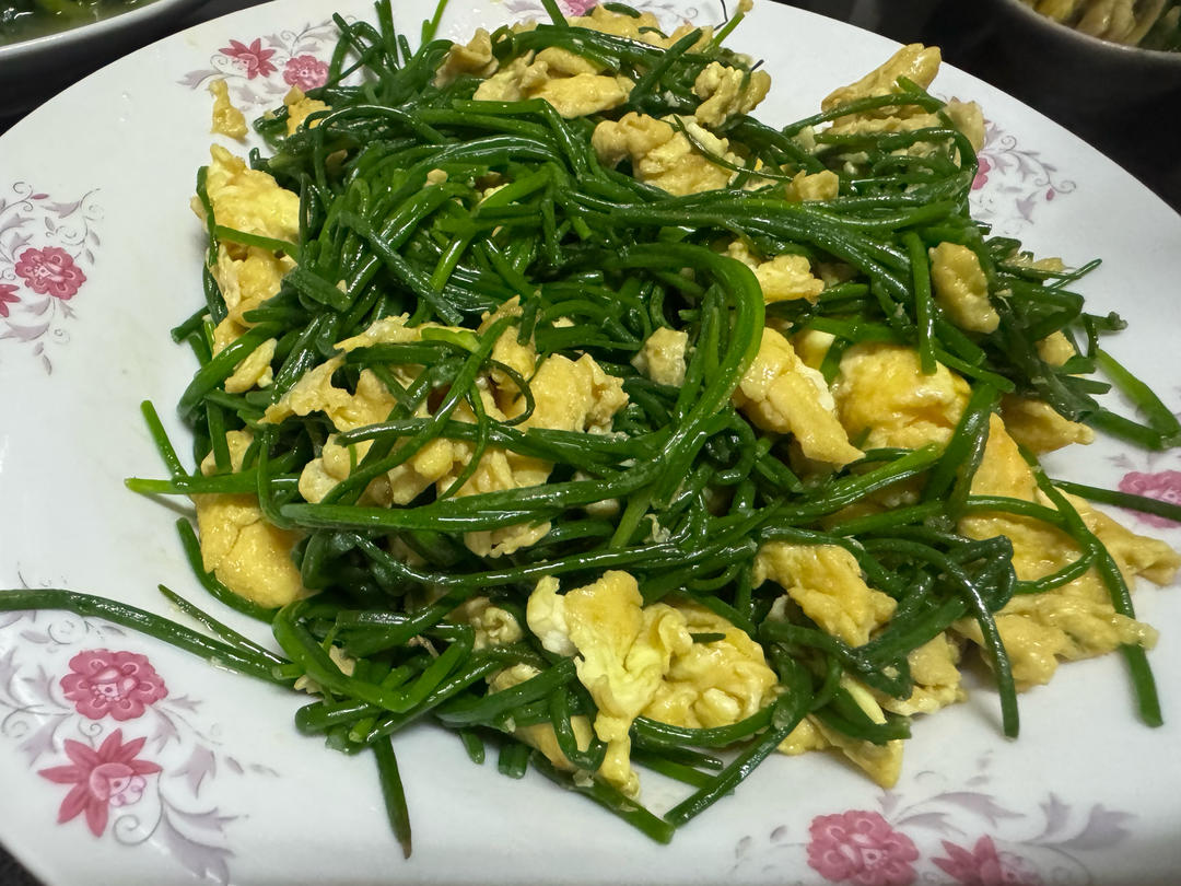 沙葱炒鸡蛋