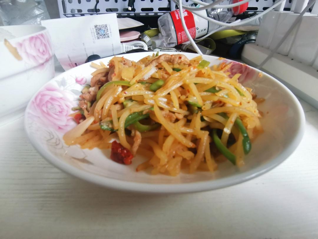 青椒土豆炒肉丝