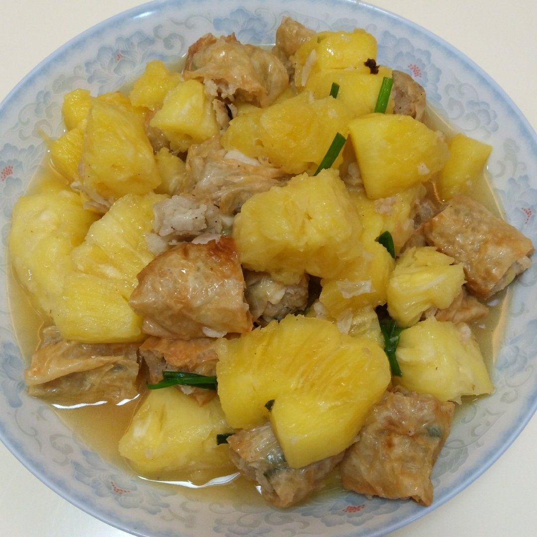 Q版-菠萝牛肉  (杂果肉菜类）
