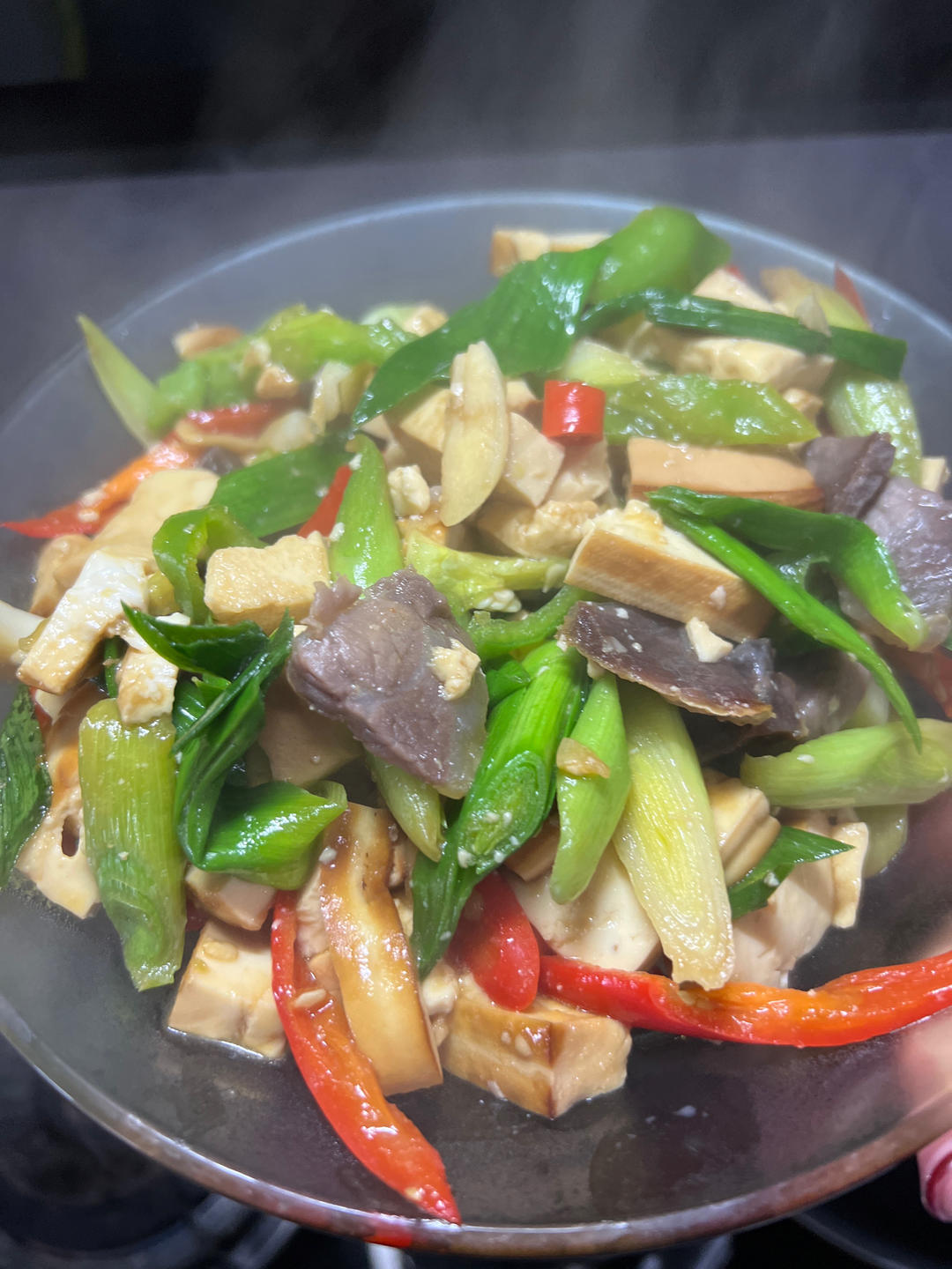 烟熏香干炒肉