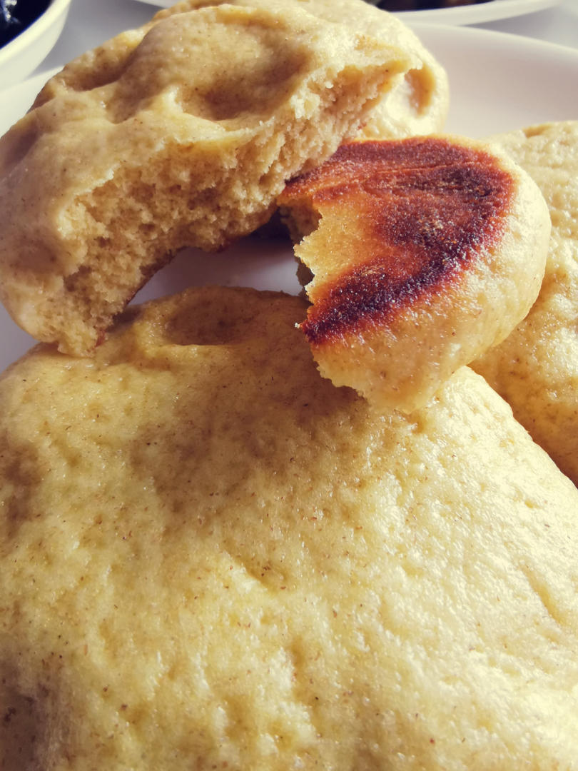 bambooam做的玉米面发面饼 (口感细腻)