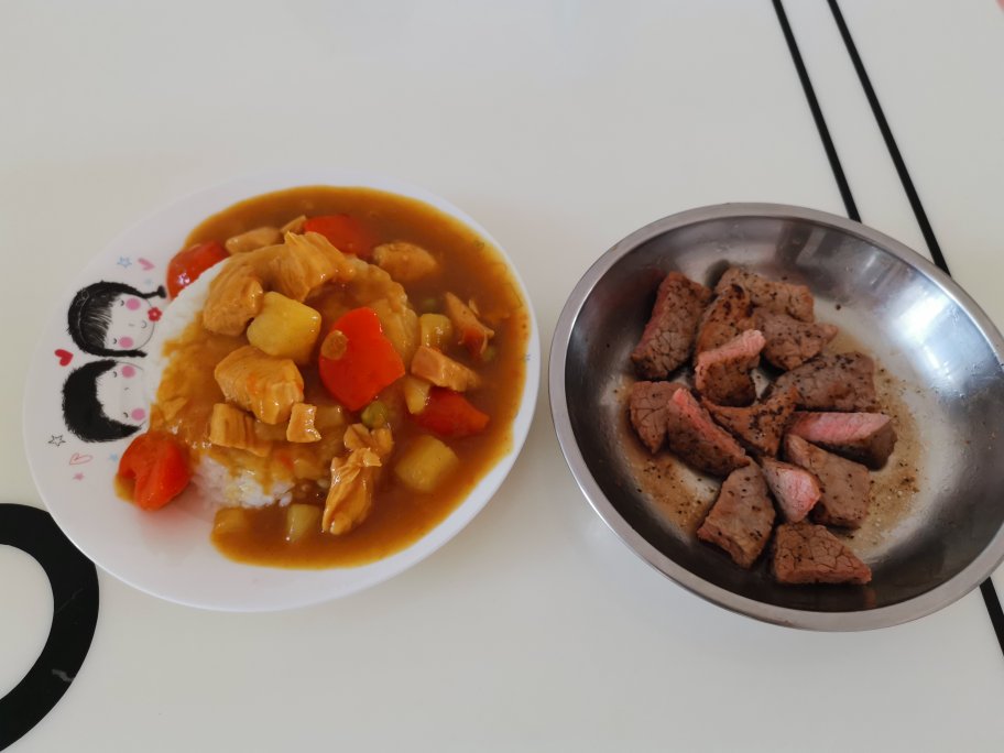 土豆咖喱鸡肉饭