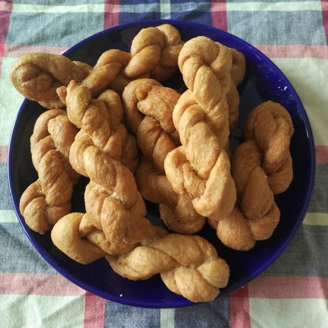 鸡蛋小麻花