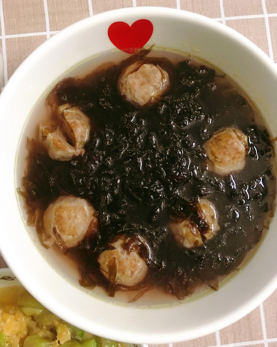 紫菜牛筋丸汤