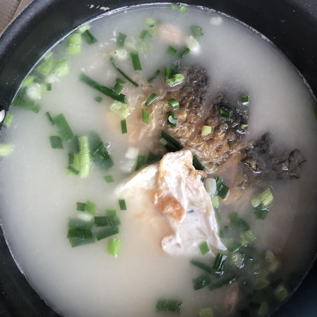 奶白鲫鱼豆腐汤|一条鱼最后的温柔