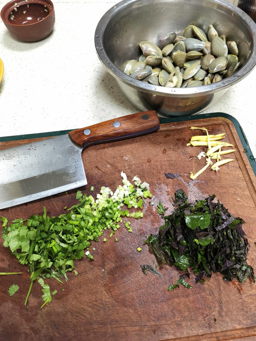 紫苏闷花甲的做法 步骤1