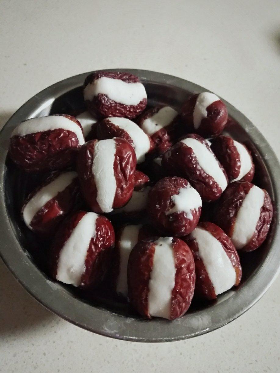 心太软— 红枣夹糯米粉