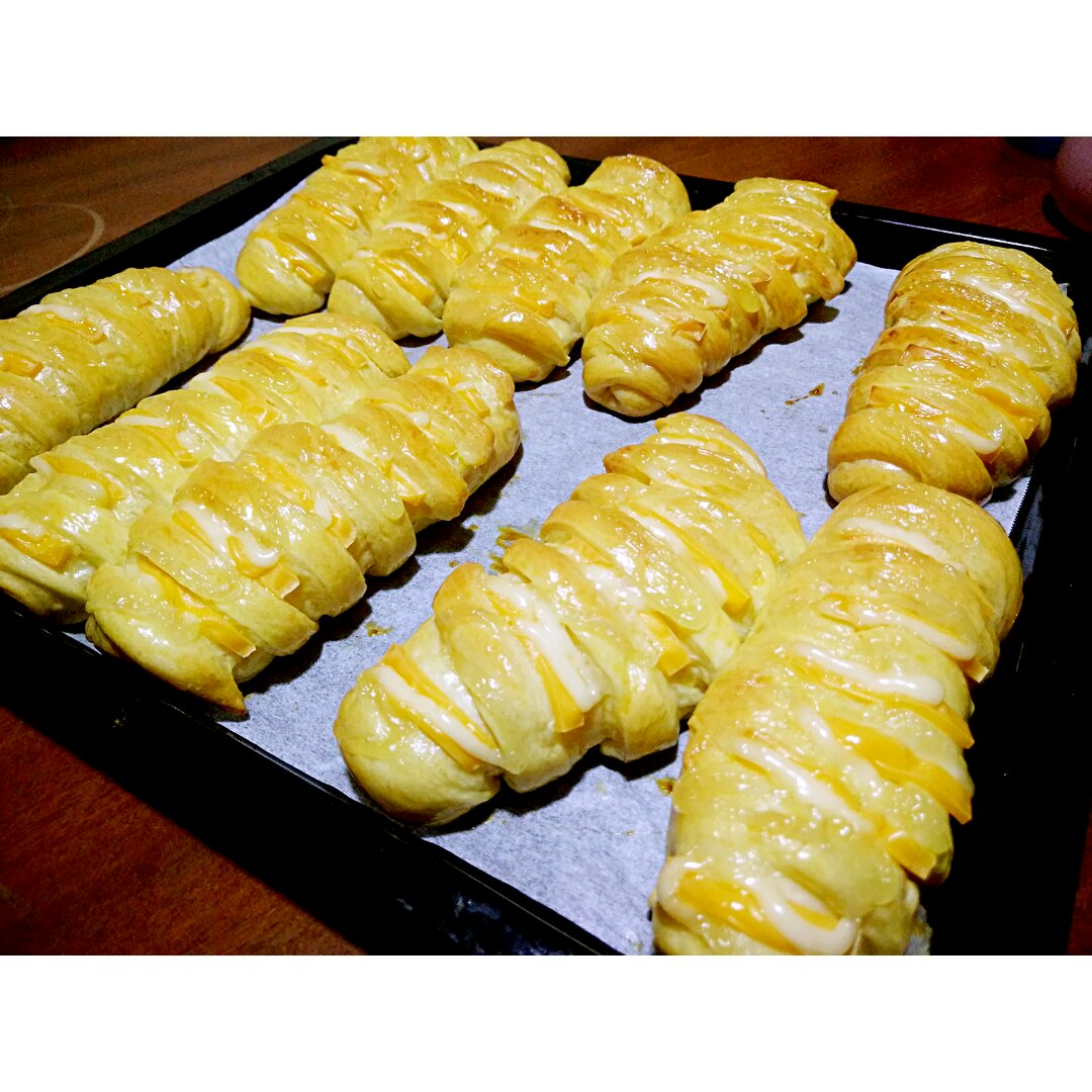 毛毛虫肉松面包