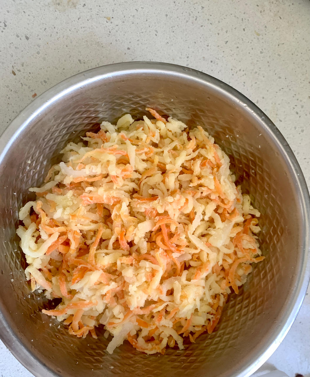 蒸胡萝卜丝、蒸土豆丝