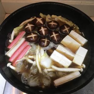 非常随意又快手的寿喜锅的做法 步骤4