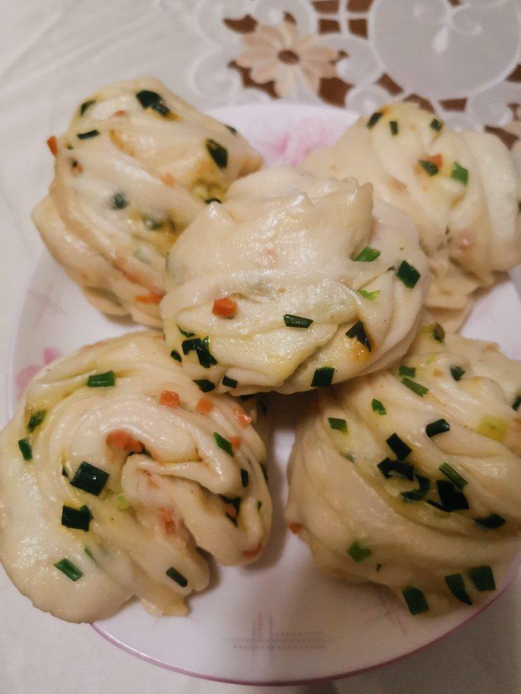 最好吃的火腿葱香花卷—附让葱不变黄的小窍门