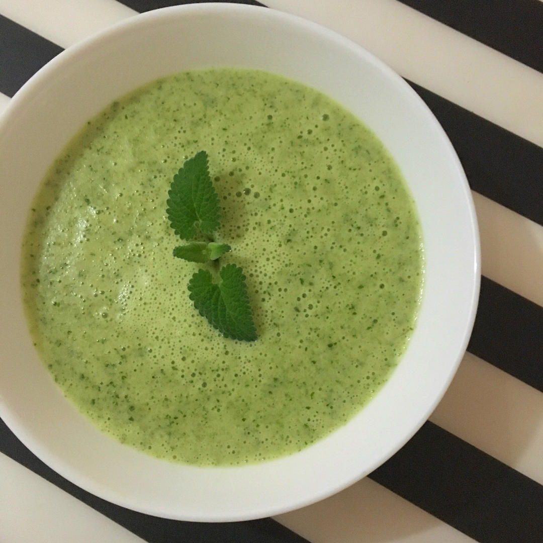 Radish Green Soup樱桃萝卜缨/叶子浓汤豆浆机版