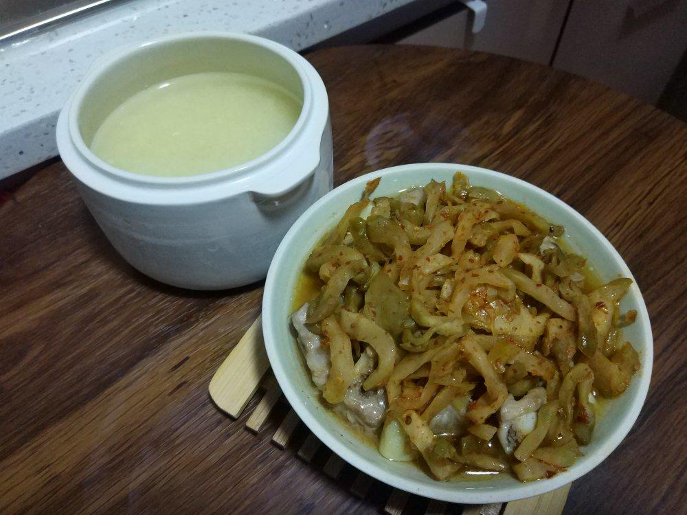 榨菜蒸排骨