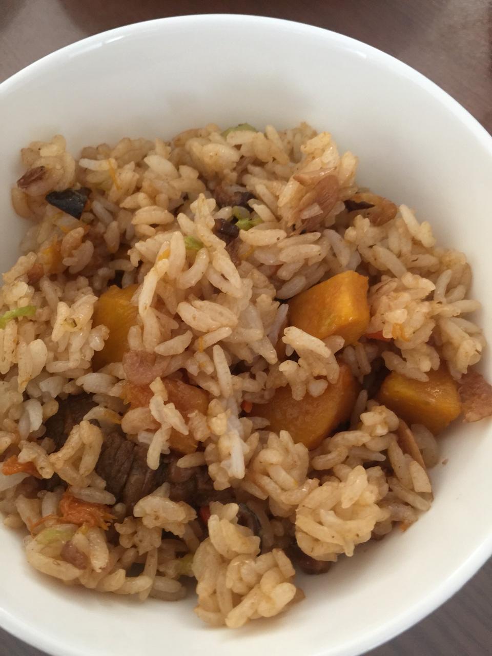 美味到不行的南瓜饭