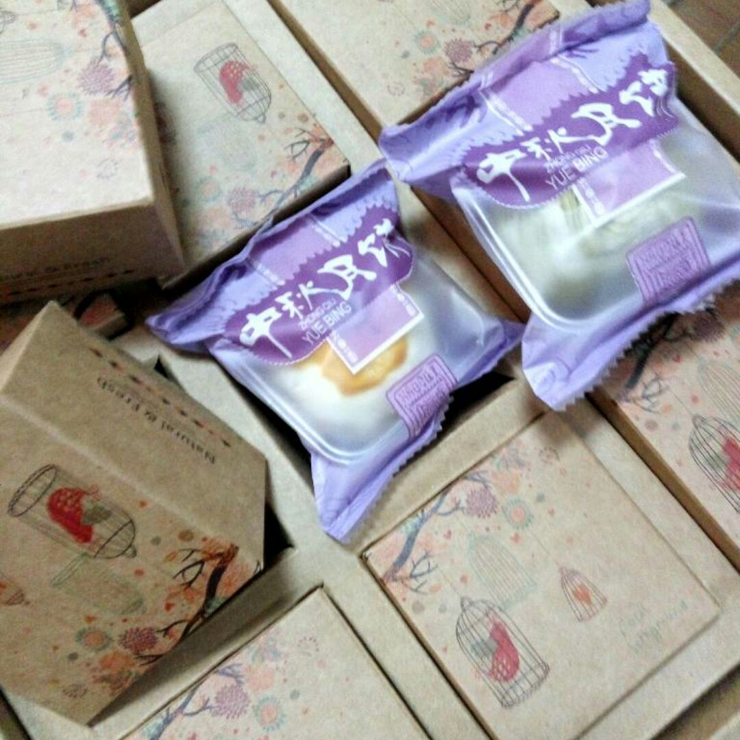 广式莲蓉蛋黄月饼
