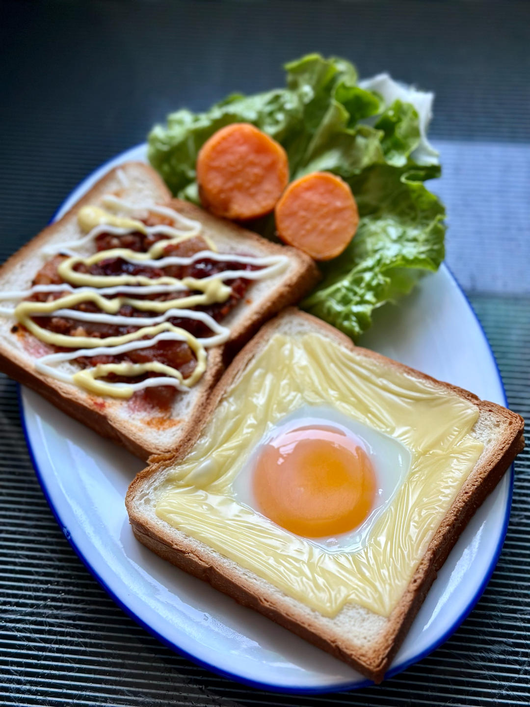 鸡蛋芝士烤吐司