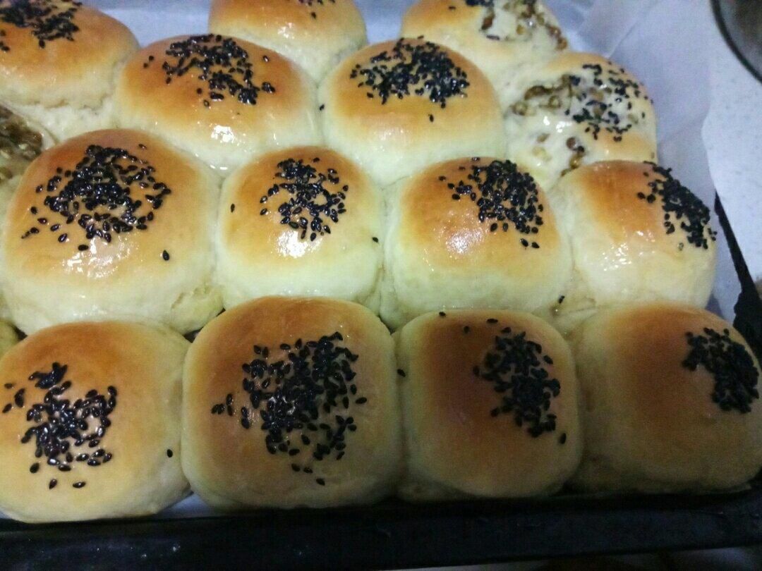 家常版蜂蜜小面包 搭配热牛奶营养早餐好味道 做法简单味道好